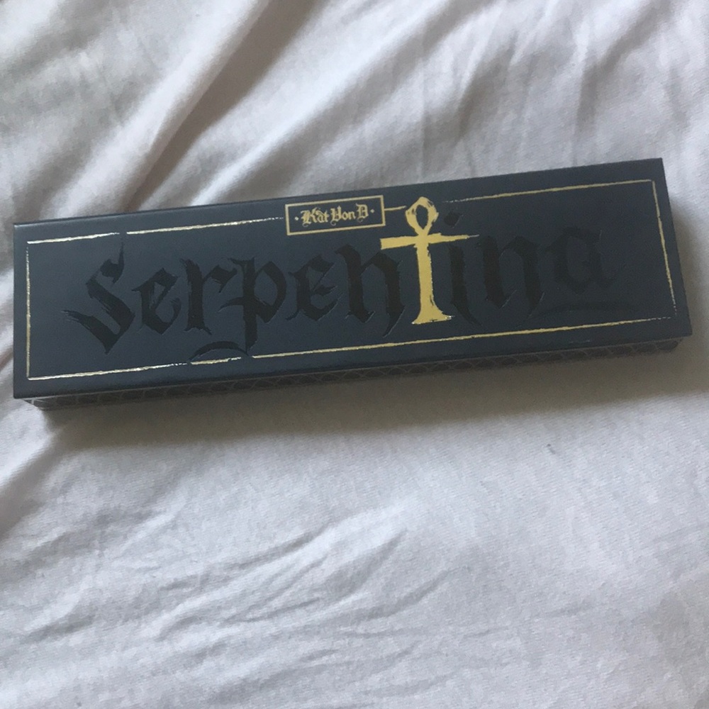 Kat Von D Serpentina Palette